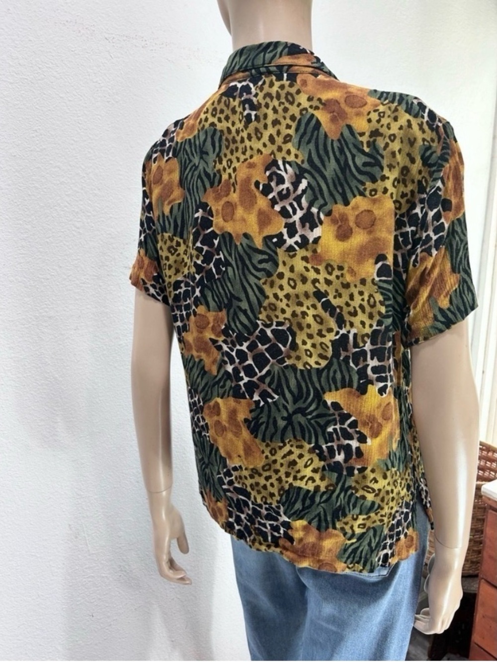 Requirements Leopard & Floral Short Sleeve Button-Down Shirt - Black & Brown - Picture 7 of 13